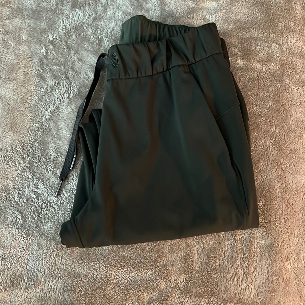 LuluLemon pants